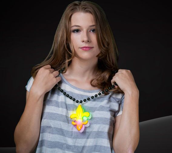 fleur de lis bead necklace