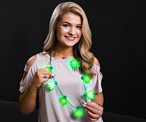 7 LED Clover Flashing Necklace