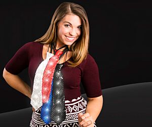 Flashing Sequin Tie